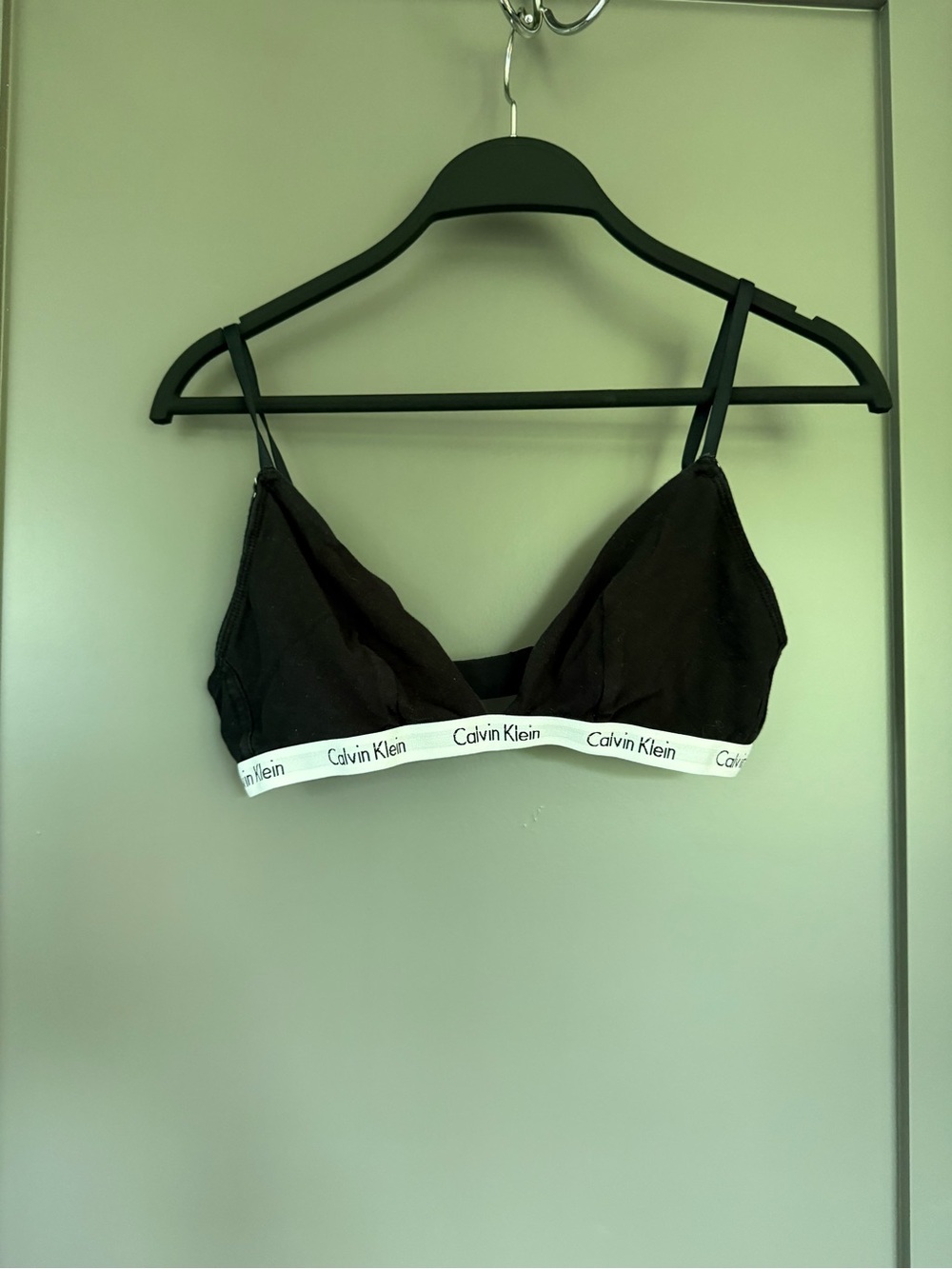 Calvin Klein Black Logo Elastic Wireless Bralette